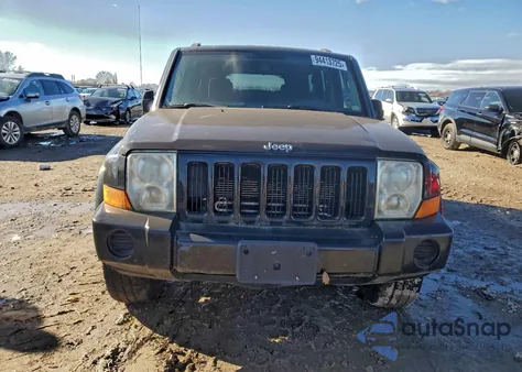 2006 Jeep Commander из США, поврежденный, VIN 1J8HG48K36C356941